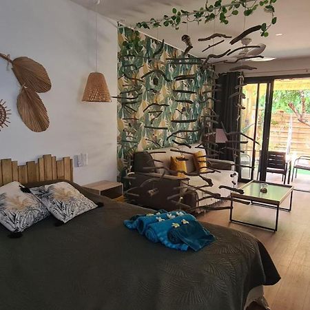 Coquet Appartement A 50 M Du Lagon L'Etang-Sale Luaran gambar